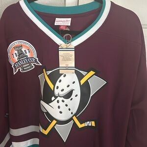 Anaheim ducks Giguere jersey. Size XL brand new. Fits to size